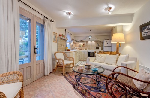 Ayvalik Villa | Begonvilla Evleri