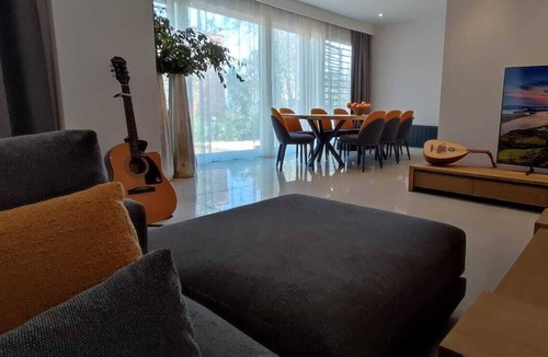 Tarabya Mahallesi Villa | Being special with nature in the city.