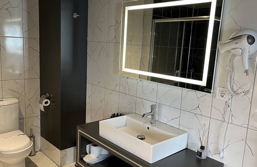 Kesan Hotel | Bloom Suite