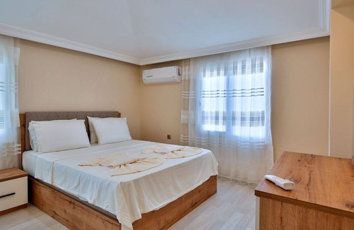 Eski Lara Apartment | Brand new renovated very nice terrace with sea view!