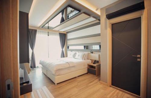 Burhaniye Hotel | Burhaniye Marina Boutique Hotel