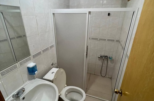Altinoluk Hostel | Cam Cahithan
