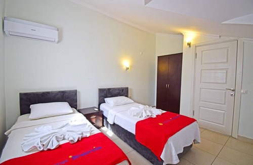 Hisaronu Apartment | Centrally located 3 bed 3 bath apartment with FREE WIFI