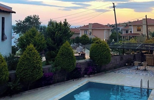 Mithatpasa Apartment | Charming 1-Bedroom Sea View Apartment with Kitchen on Cunda Island