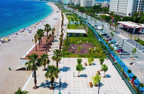 Konyaalti House | Charming 2-bedroom apartment with AC, WiFi in enchanting Antalya