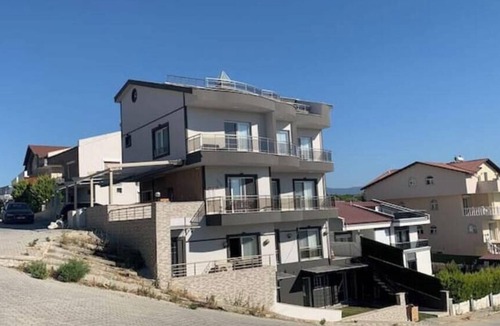 Kadnlar Denizi Mahallesi Apartment | Charming 2-bedroom apartment in Aydın with AC
