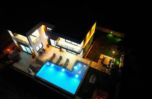 Kas Villa | Charming 3-bedroom villa with WiFi, AC in gorgeous Antalya