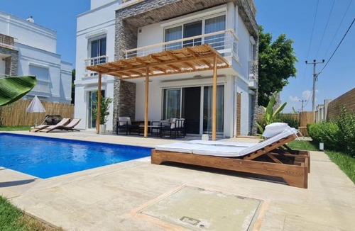 Aksu Villa | Charming Villa with