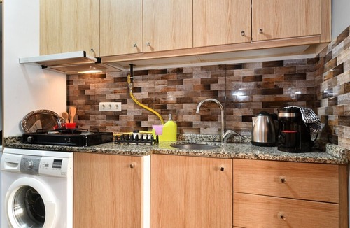 Galata Apartment | Chic 1-bedroom apartment with WiFi, AC in amazing Istanbul