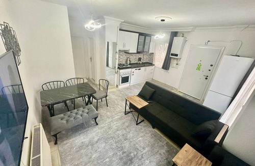 Kepez Apartment | Chic 2-bedroom apartment with WiFi, AC in marvelous Antalya