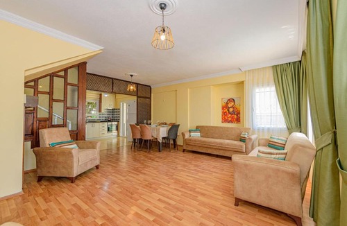 Fethiye City Center Villa | Colorful Villa with Private Pool near Calis Beach in Fethiye