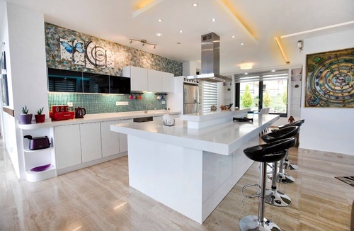 Islamlar Villa | Contemprorary 205 m2 Villa and 135 m2 wooden deck around pool
