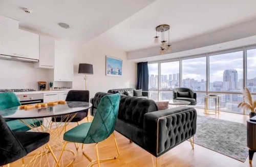 Basaksehir Apartment | Cozy 1-bedroom apartment in chic residrntioal building.