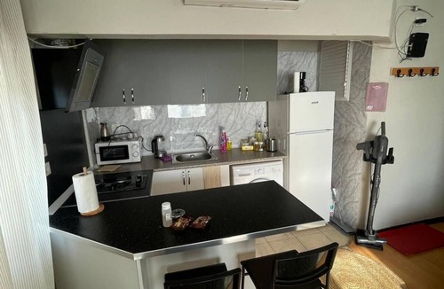 Kaleici Apartment | Cozy 1-bedroom flat in near Old Town with AC and balcony