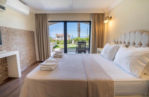 Mithatpasa Hotel | Cunda House Küçük Otel