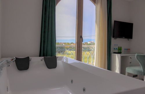 Mithatpasa Hotel | Cunda Rota Hotel