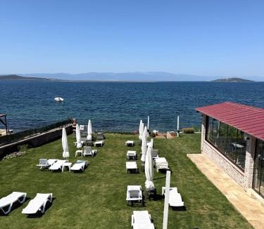 Ayvalik Bed & Breakfast | Cunda Sea-View Stone Cottage & Private Beach