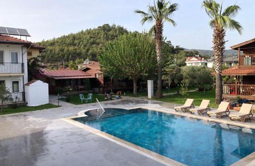 Ciftlik House | Defne Olive Gardens, Koca Calis, Fethiye - Previously Defne Pansiyon