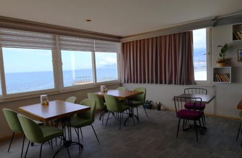 Akcay Hotel | DEMİR OTEL RESTAURANT