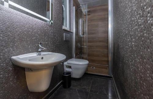 Eski Lara Apartment | Denize 200m şehir merkezi bahçe dubleks