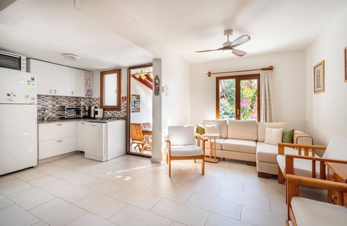 Bogazici Villa | Denize sıfır Villa Özel Plaj Doğal Havuz Bodrum