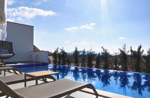 Uzumlu Villa | Deveci 3-4 - 2 Bedroom Holiday Villa in Kalkan
