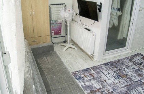 Zeytinburnu Apartment | Discount For Long Stay.Near Metro-Metrobus-Mall