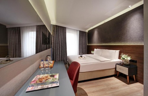 Pera Hotel | Dora Pera Hotel