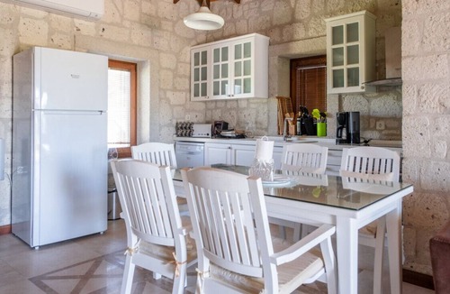 Bozcaada House | Dreamy Villa near Beach with Backyard in Bozcaada
