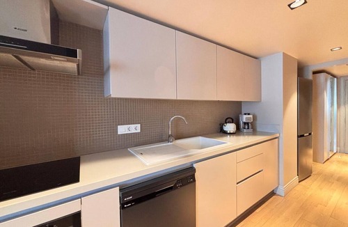 Karakoy Apartment | Elegant 1BR in historic Hacımimi