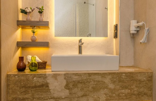 Kepez Hotel | Ema Houses