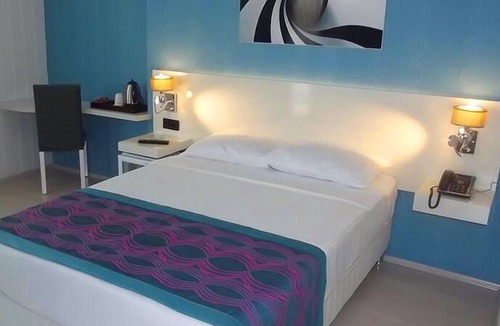 Aliaga Hotel | Etap Altinel Aliaga Hotel