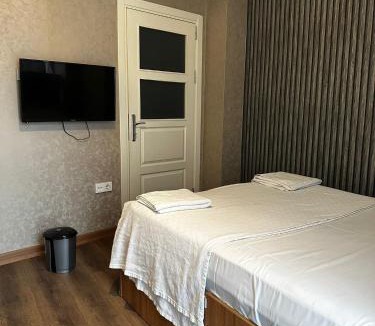 Sakarya Hostel | Eyüp Kral Small Suit