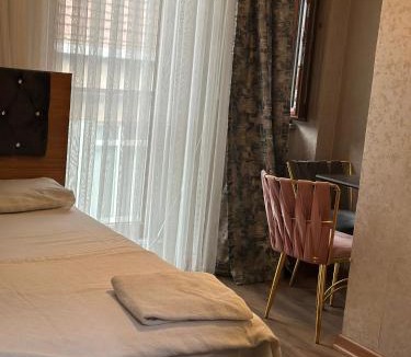 Sakarya Hostel | Eyüp Kral Small Suit