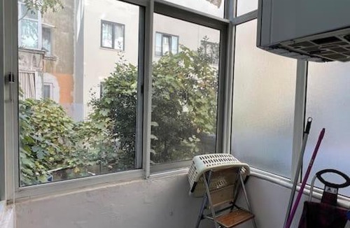 Fatih Apartment | Fatih’in merkezinde 2+1 konforlu yüksek giriş daire