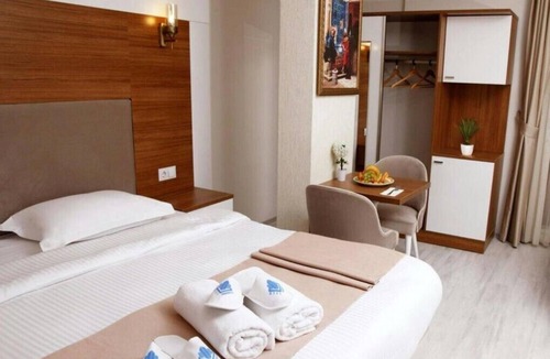 Akcaabat Hotel | Favorite Otel