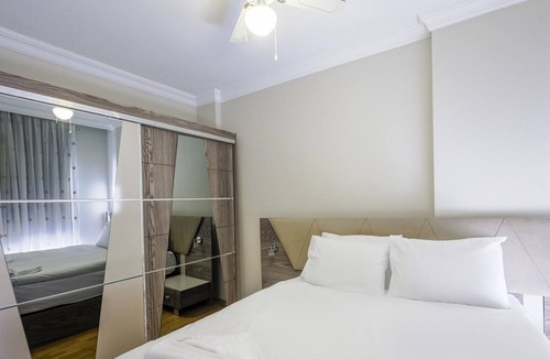 Kaleici Apartment | Flat w Balcony 12 min to Hadrian Gates