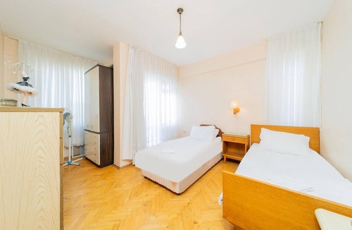 Lara Apartment | Flat w Balcony Fireplace 5 min to Beach in Antalya
