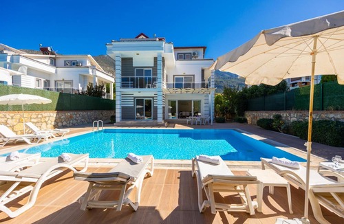 Oludeniz Villa | Four Seasons Villa in Oludeniz