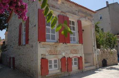 Foca Cottage | Fully Restored Greek Style Old Stone House