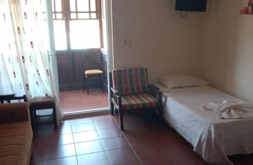 Oludeniz Apartment | garden evita