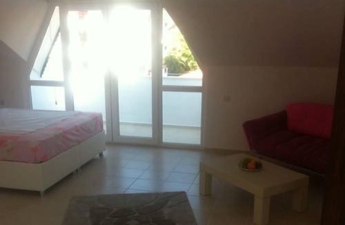 Icmeler City Center Villa | Garden Villas (Beach/Town Centre/Pool)