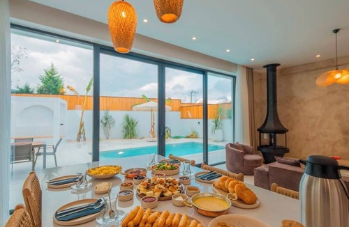 Yanik Villa | GİGİ VİLLAGE SAPANCA