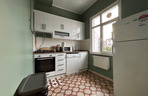 Istanbul City Center House | Golden Horn Gem: 3-Bedroom Apartment with Scenic Terrace and Seaside Location