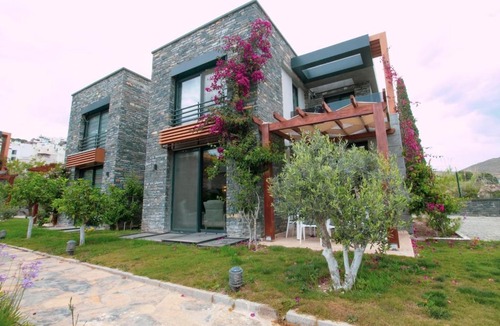 Dagbelen Villa | Gorgeous 4 Br Triplex Villa At Akyarlar