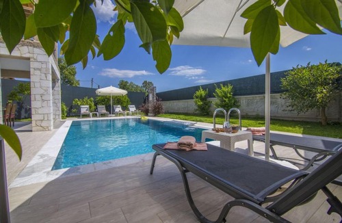 Yaniklar Villa | Gorgeous Villa with Private Pool and Jacuzzi in Fethiye