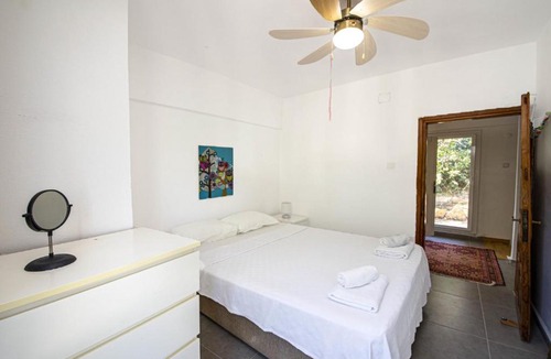 Koyunbaba Villa | Gorgeous Villa with Shared Pool in Gumusluk
