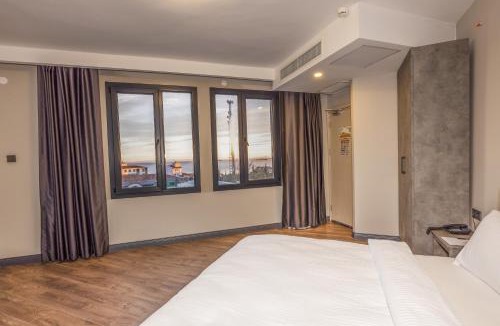 Gumusyaka Hotel | Grand royal hotel
