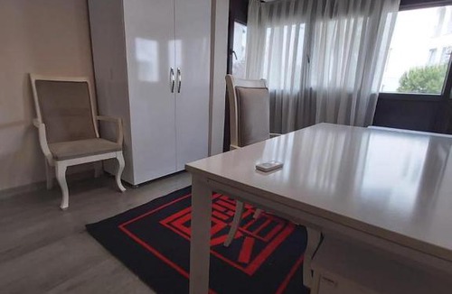 Lara Villa | Havuz olanagı sunan rahat müstakil villa