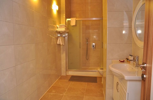 Ezine Hotel | Helen Troya Hotel Geyikli
